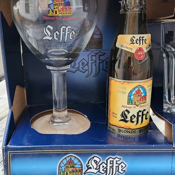 RARE The Belgian Beer Experience Gift Set BNIP with Bottles STELLA ARTOIS LEFFE - Picture 11 of 12